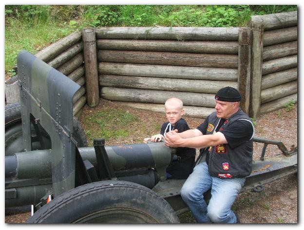 602x451 pixels (67K)